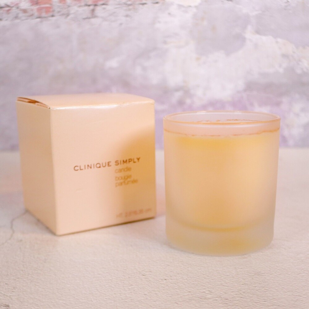 CLINIQUE SIMPLY Candle BRAND NEW in Open Box